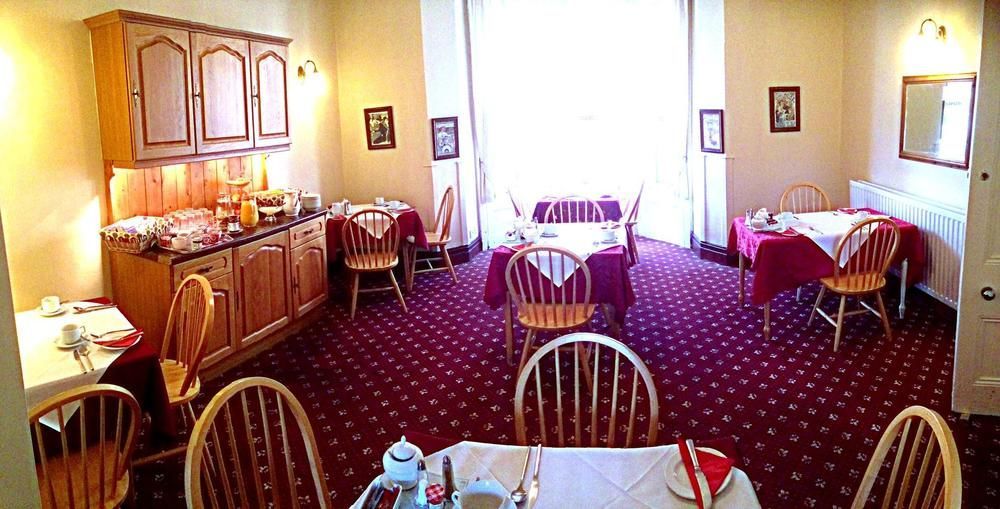 Clifton Villa Guest House لاندودنو المظهر الخارجي الصورة